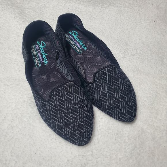 Skechers Pointed Toe Loafer Flat Air-Cooled Memory Foam Size 7 Knit Gray Black - Picture 2 of 14
